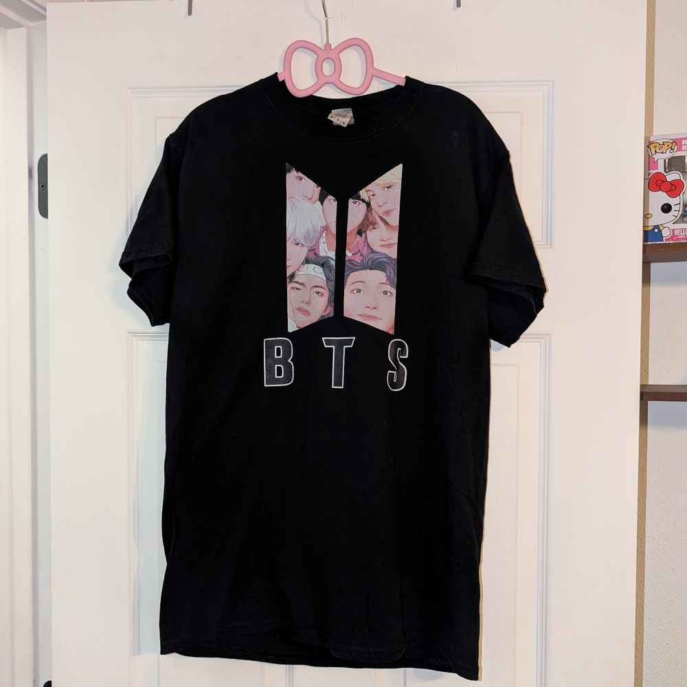 Black BTS Graphic T-Shirt